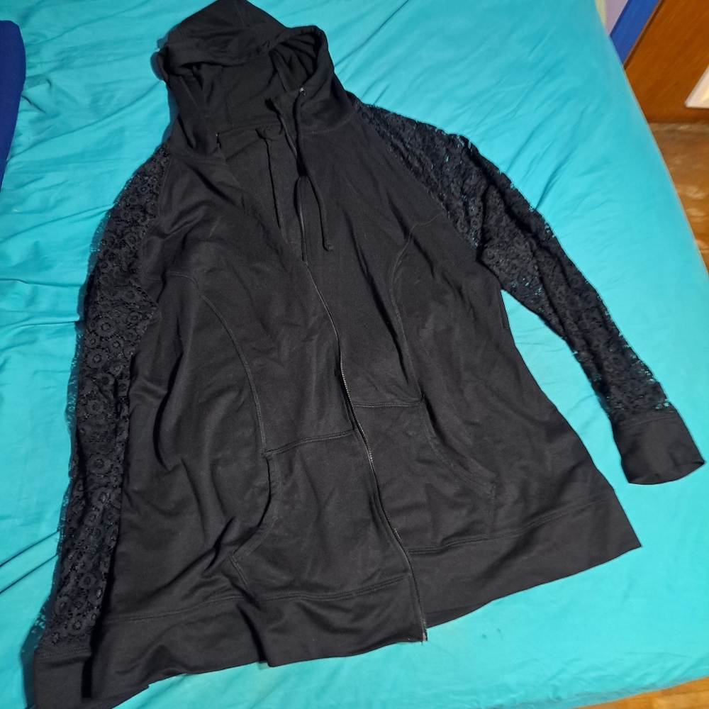 Hooded sweater